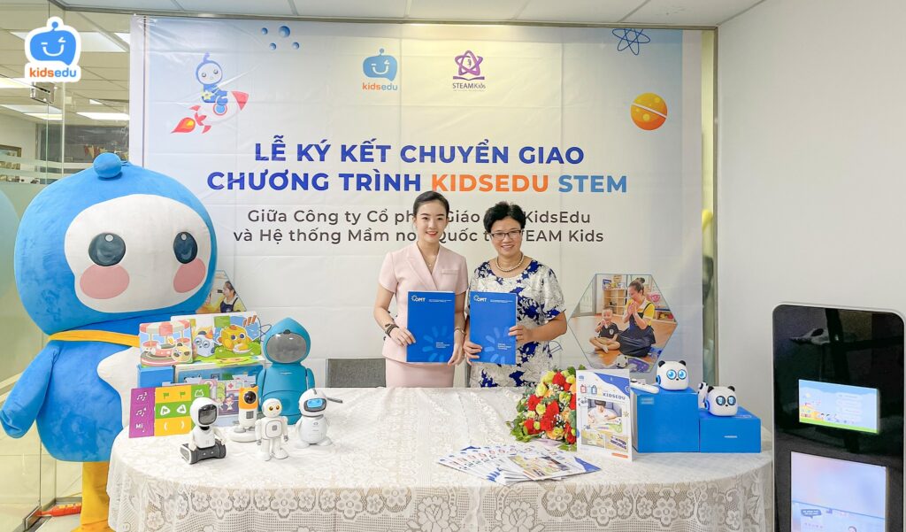 Lễ kí kết chuyển giao chương trình KidsEdu STEM