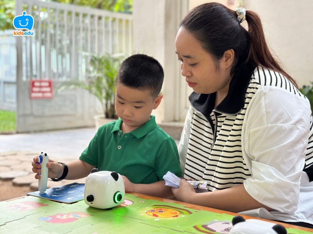 Trải nghiệm chương trình KidsEdu STEM tại trường mầm non Sakura Kids